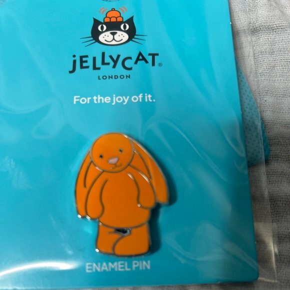 Jellycat Orange Bunny Enamel Pin - Picture 3 of 3